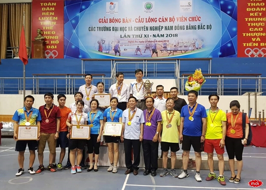 Nhà cái Ee88
 tham dự giải cầu lông, bóng bàn CBVC khu vực Nam Đồng bằng Bắc bộ lần thứ XI, năm 2018